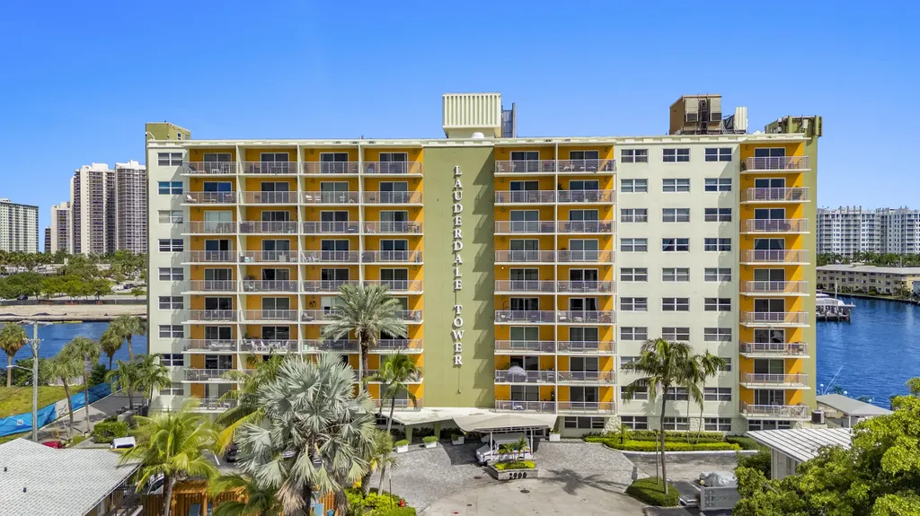 2900 NE 30 Street Fort Lauderdale FL 33306