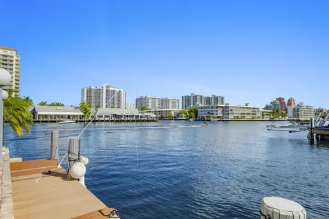 2900 NE 30 Street Fort Lauderdale FL 33306