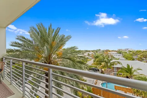 2900 NE 30 Street Fort Lauderdale FL 33306