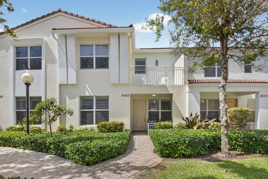 5022 NW 16th Way Boca Raton FL 33431