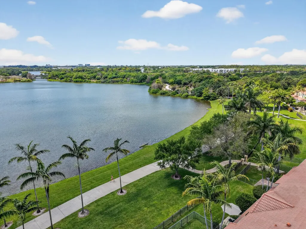 5022 NW 16th Way Boca Raton FL 33431