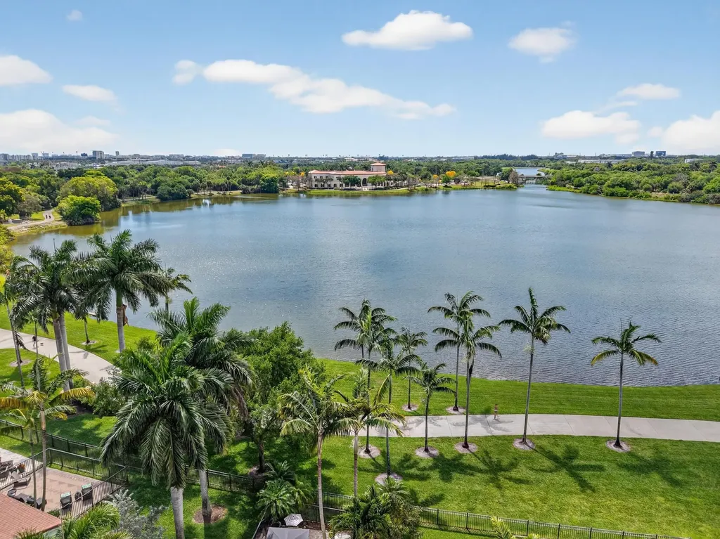 5022 NW 16th Way Boca Raton FL 33431