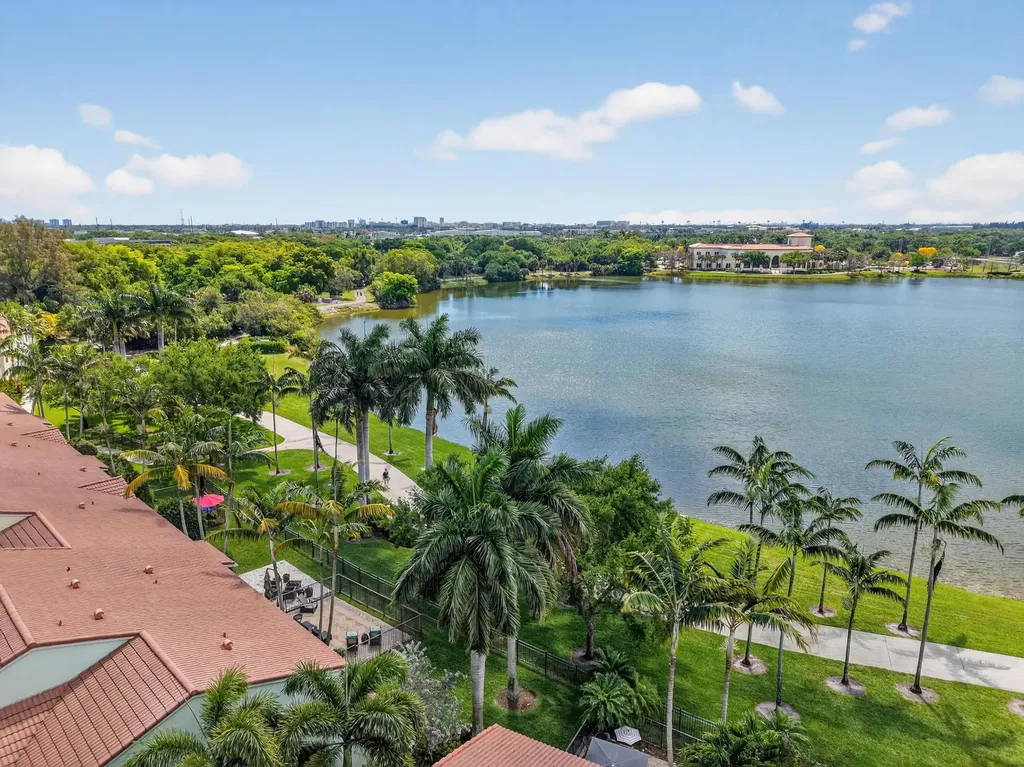5022 NW 16th Way Boca Raton FL 33431