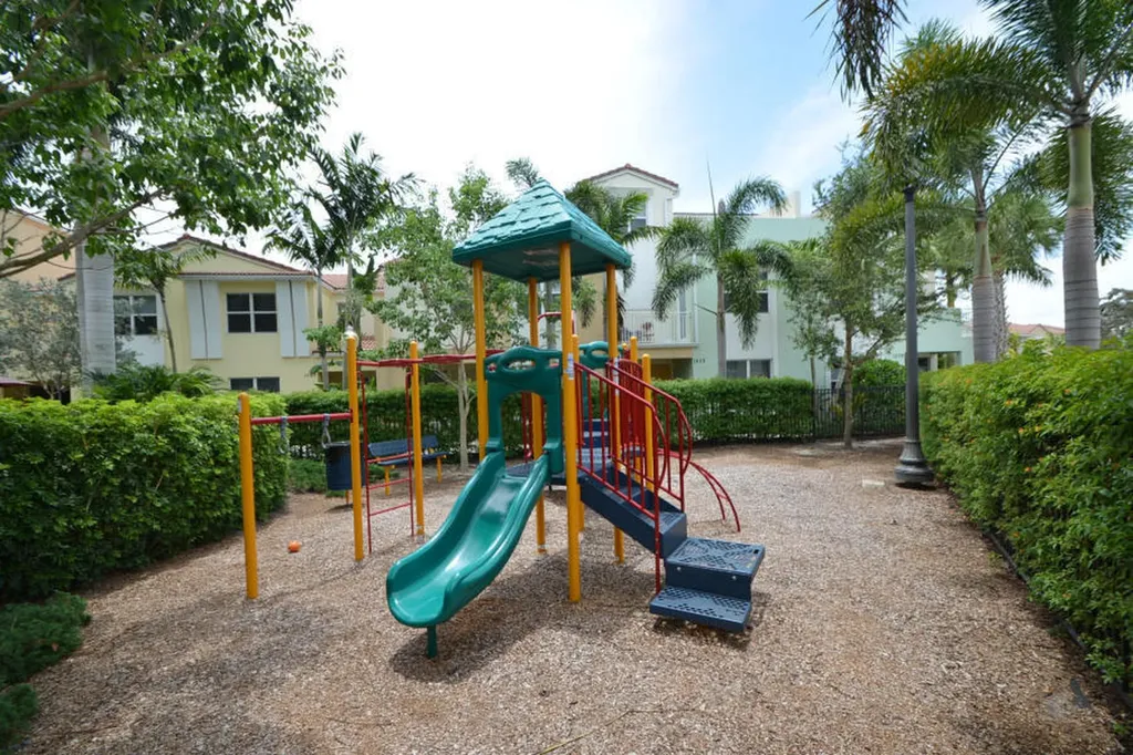 5022 NW 16th Way Boca Raton FL 33431