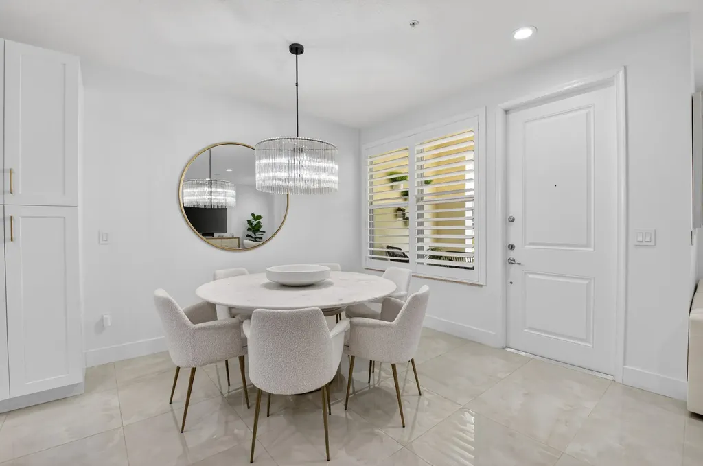 5022 NW 16th Way Boca Raton FL 33431