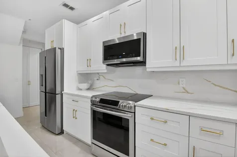 5022 NW 16th Way Boca Raton FL 33431