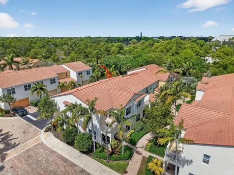5022 NW 16th Way Boca Raton FL 33431
