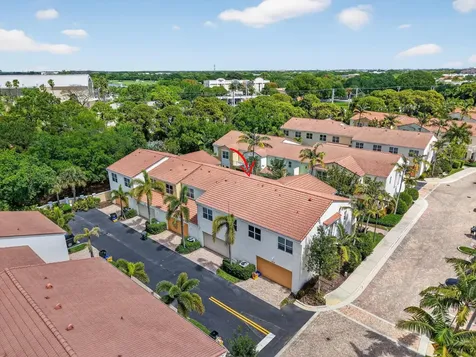 5022 NW 16th Way Boca Raton FL 33431