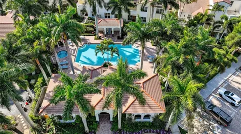 5022 NW 16th Way Boca Raton FL 33431