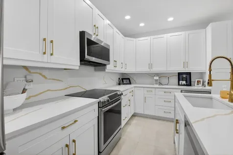 5022 NW 16th Way Boca Raton FL 33431