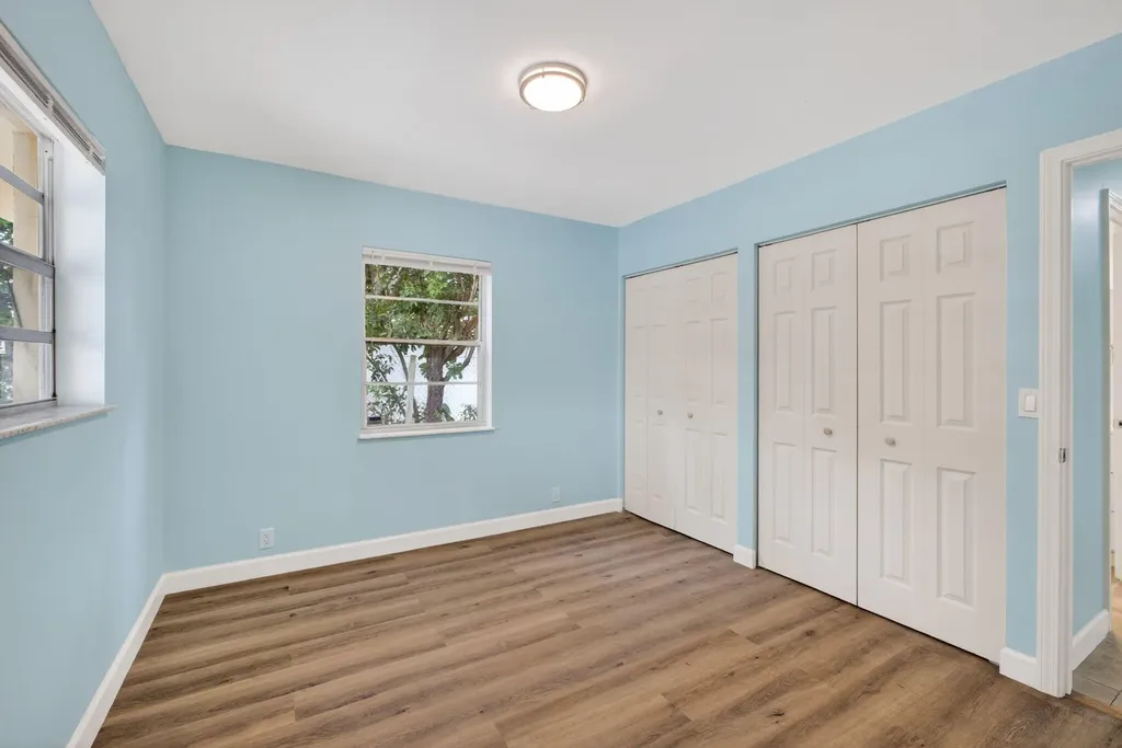 9484 Sun Court Palm Beach Gardens FL 33403