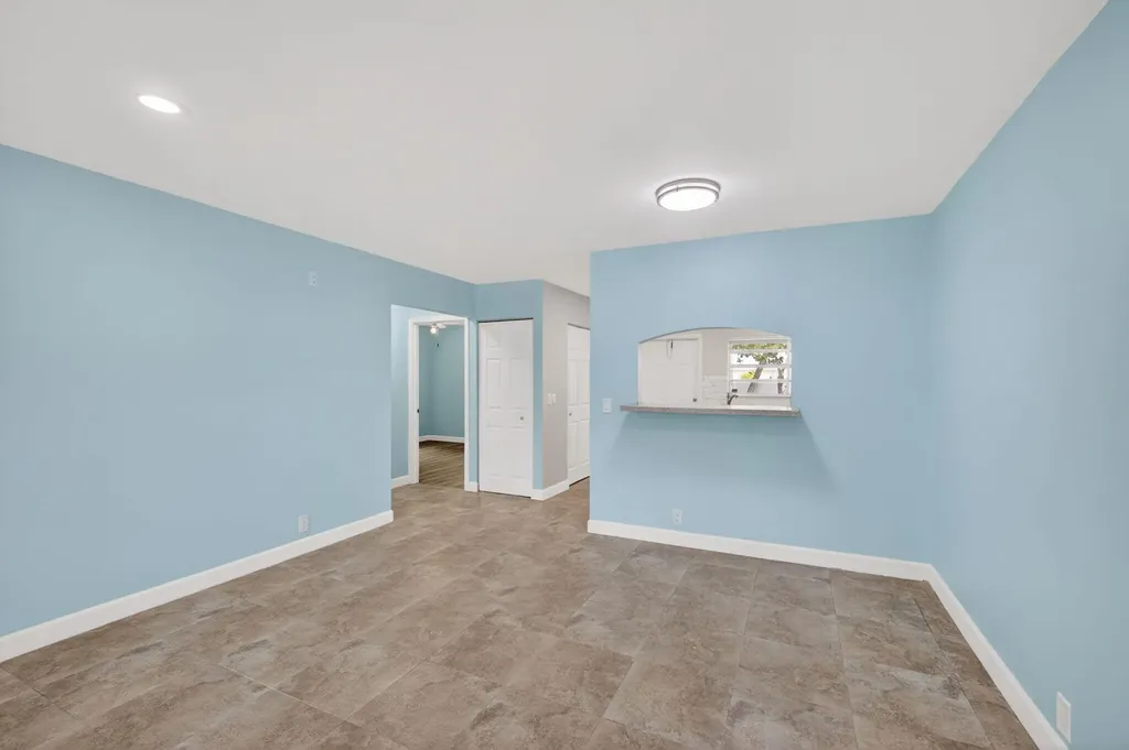 9484 Sun Court Palm Beach Gardens FL 33403