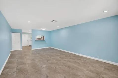 9484 Sun Court Palm Beach Gardens FL 33403