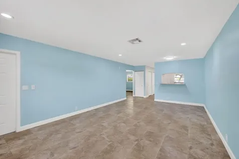 9484 Sun Court Palm Beach Gardens FL 33403