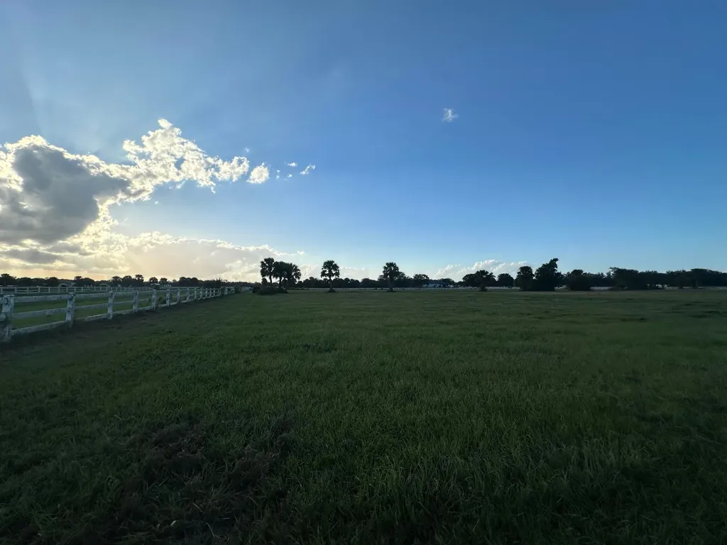 17801 Wagonwheel Lane Port St Lucie FL 34987