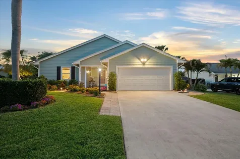 8093 SE Carlton Street Hobe Sound FL 33455