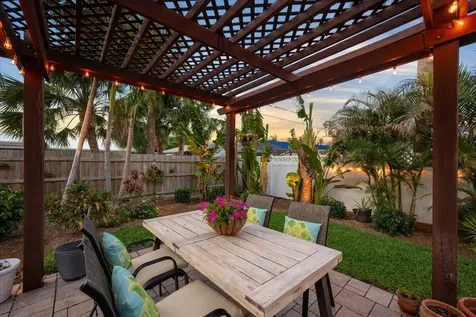 8093 SE Carlton Street Hobe Sound FL 33455