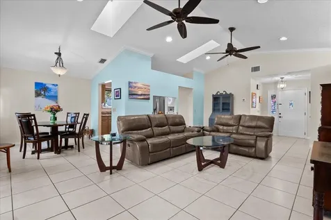 8093 SE Carlton Street Hobe Sound FL 33455