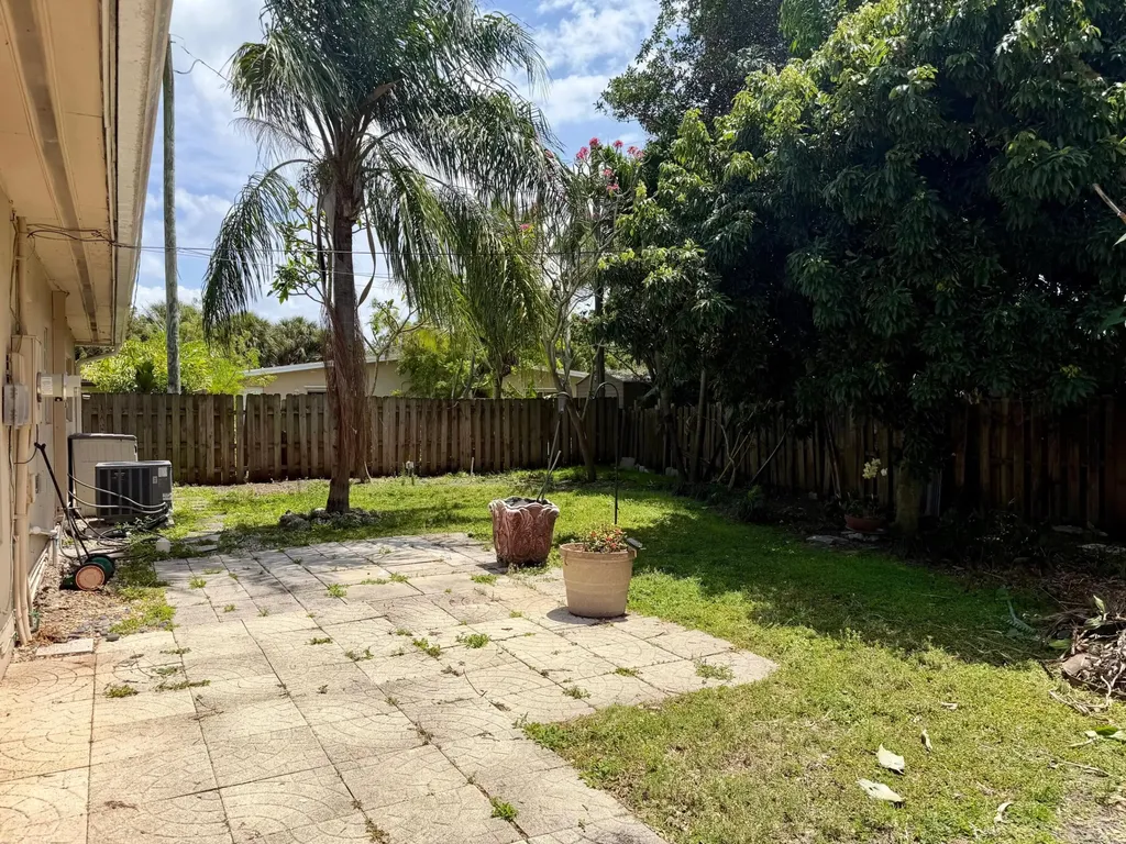 1412 NE 14th Place Fort Lauderdale FL 33304