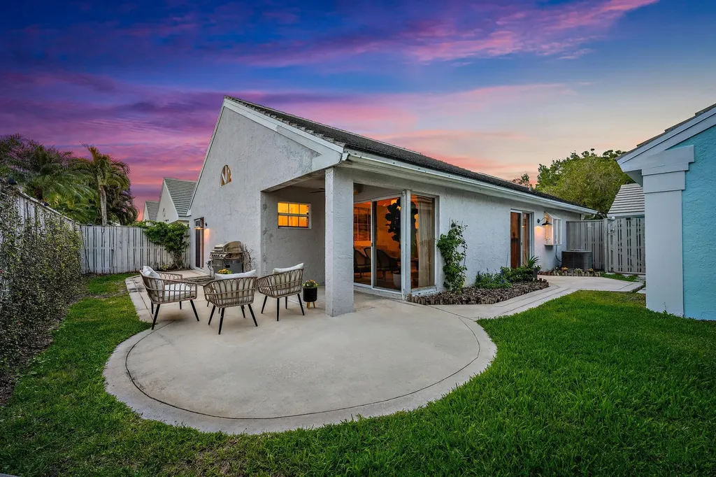 58 Admirals Court Palm Beach Gardens FL 33418