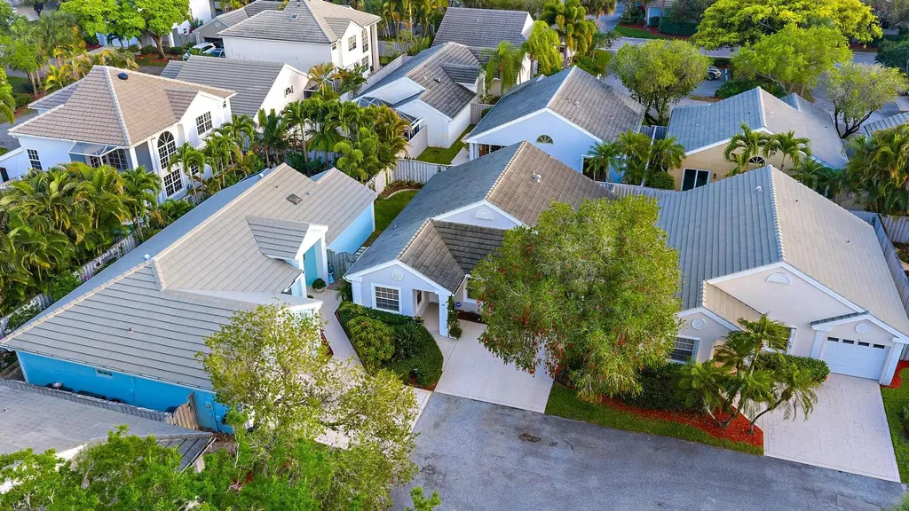 58 Admirals Court Palm Beach Gardens FL 33418