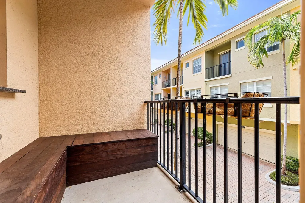 2715 Ravella Way Palm Beach Gardens FL 33410