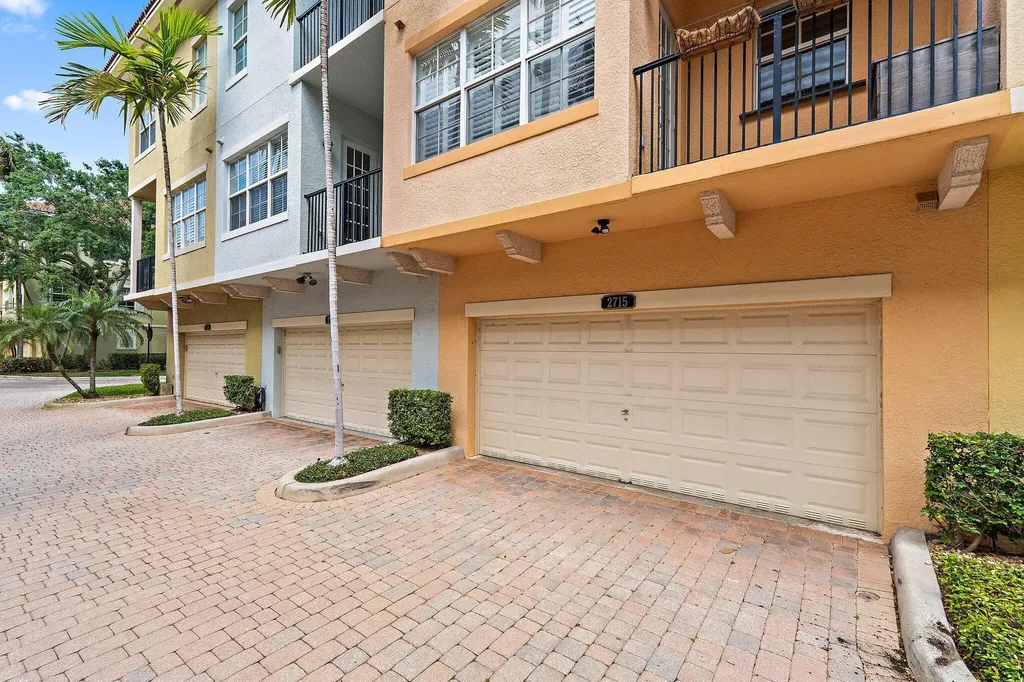 2715 Ravella Way Palm Beach Gardens FL 33410