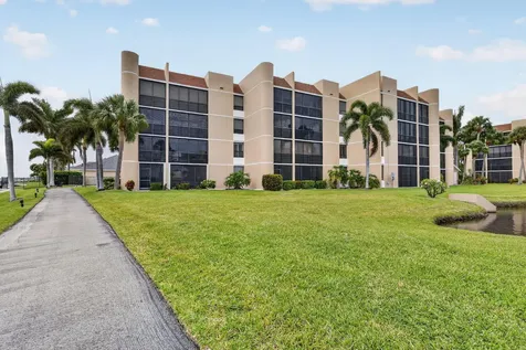 3382 NE Causeway Boulevard Jensen Beach FL 34957