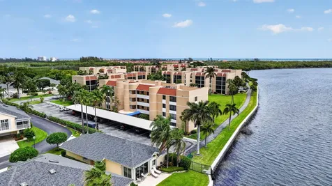 3382 NE Causeway Boulevard Jensen Beach FL 34957