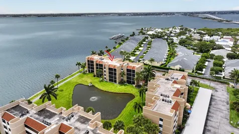 3382 NE Causeway Boulevard Jensen Beach FL 34957