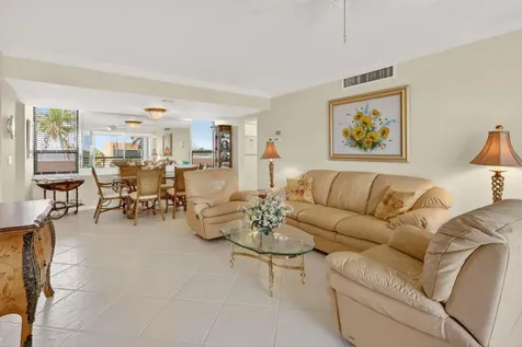 3382 NE Causeway Boulevard Jensen Beach FL 34957