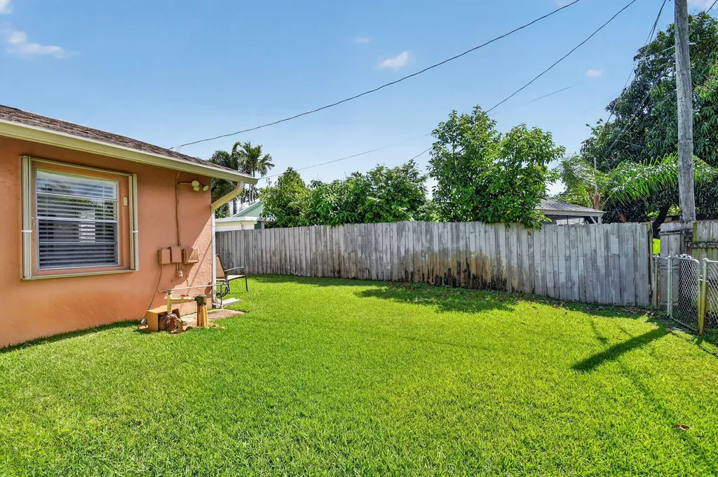 3950 Aladdin Avenue Boynton Beach FL 33436