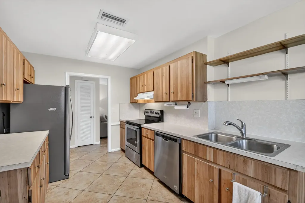 3950 Aladdin Avenue Boynton Beach FL 33436