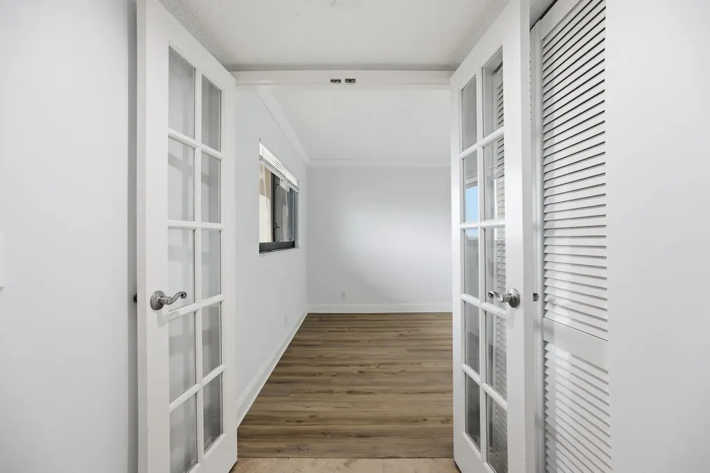 2202 S Cypress Bend Drive Pompano Beach FL 33069