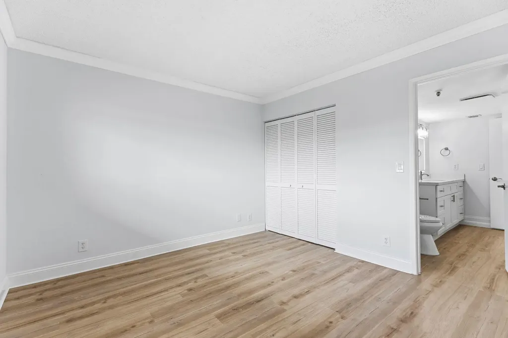 2202 S Cypress Bend Drive Pompano Beach FL 33069