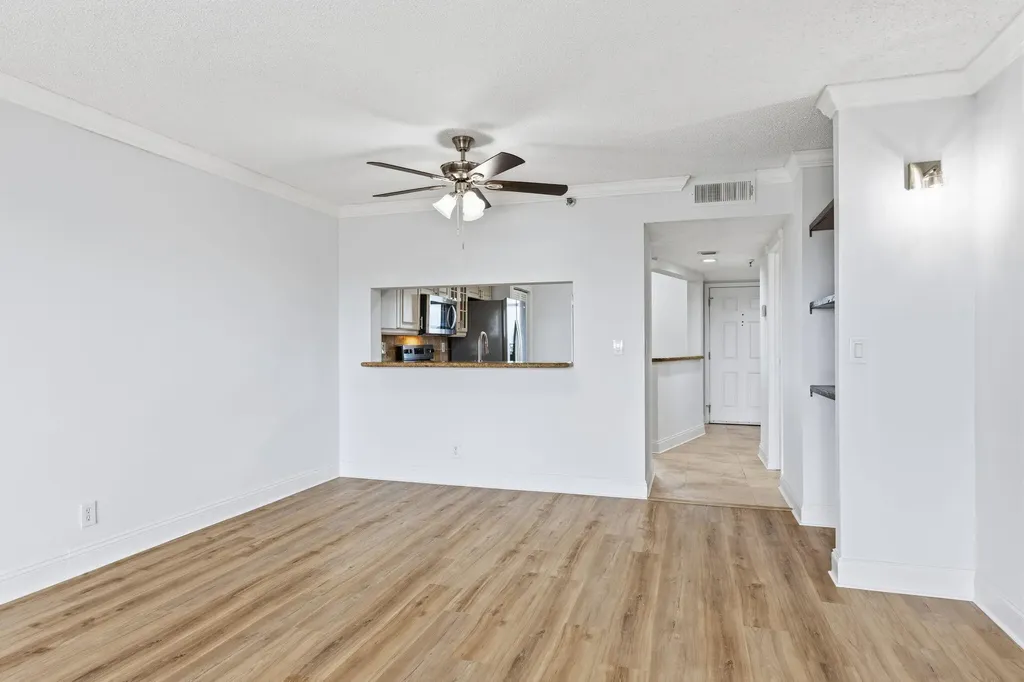 2202 S Cypress Bend Drive Pompano Beach FL 33069