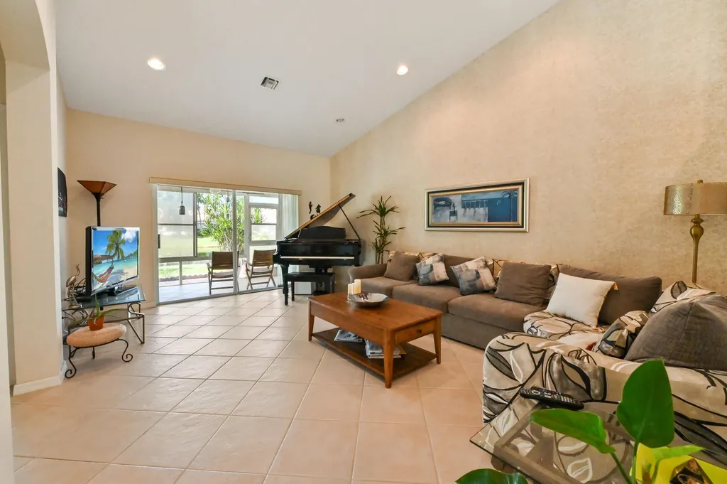 6077 Lake Hibiscus Drive Delray Beach FL 33484