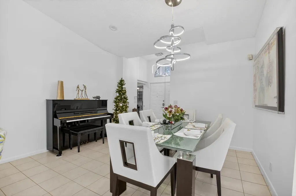 4560 Catamaran Circle Boynton Beach FL 33436