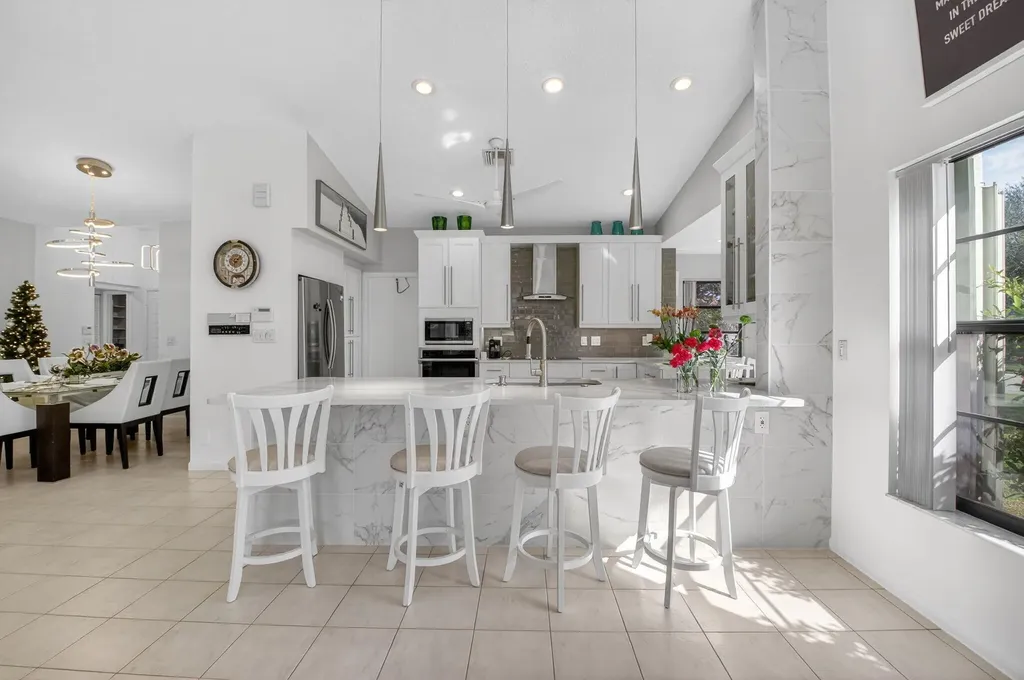 4560 Catamaran Circle Boynton Beach FL 33436