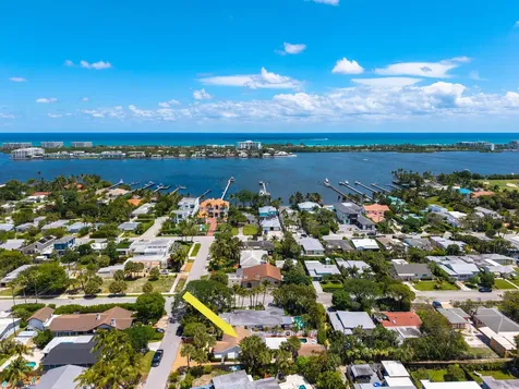 205 N 18th Avenue Avenue N Lake Worth Beach FL 33460