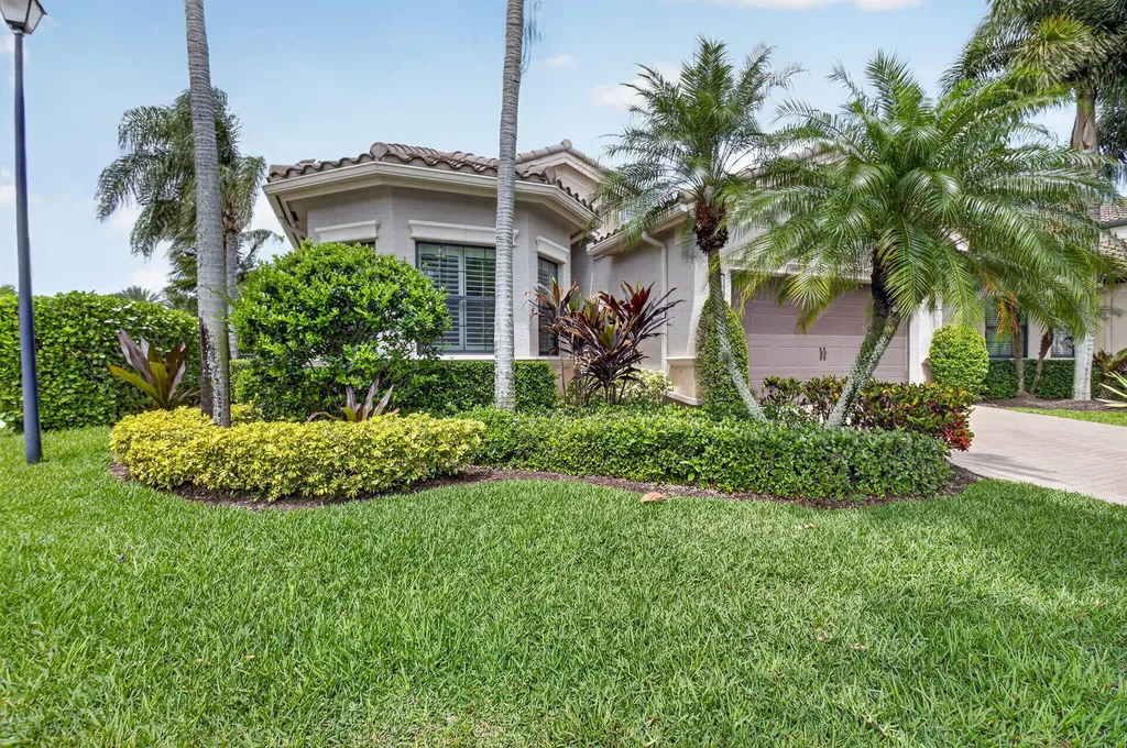 8247 Lawson Bridge Lane Delray Beach FL 33446