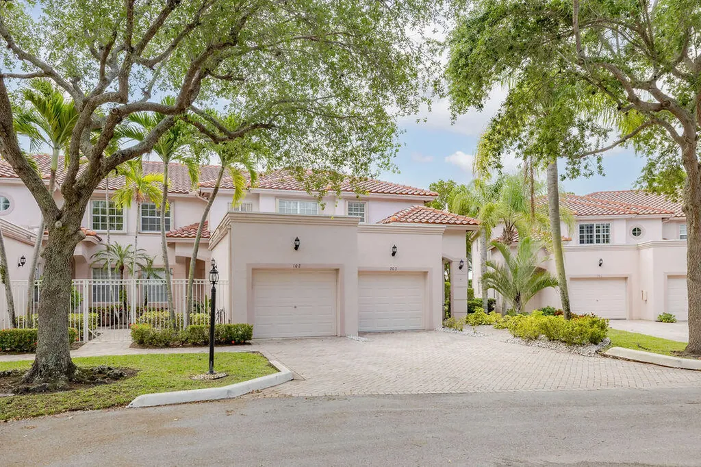8050 Aberdeen Drive Boynton Beach FL 33472