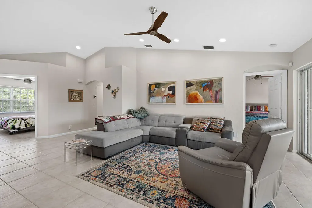 8050 Aberdeen Drive Boynton Beach FL 33472