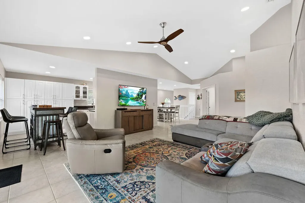 8050 Aberdeen Drive Boynton Beach FL 33472
