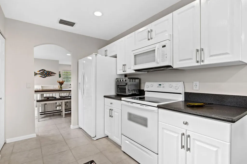 8050 Aberdeen Drive Boynton Beach FL 33472