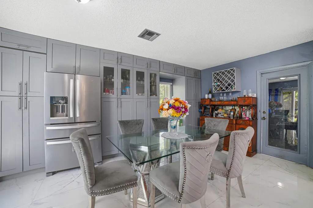 3517 NW 73rd Way NW Coral Springs FL 33065