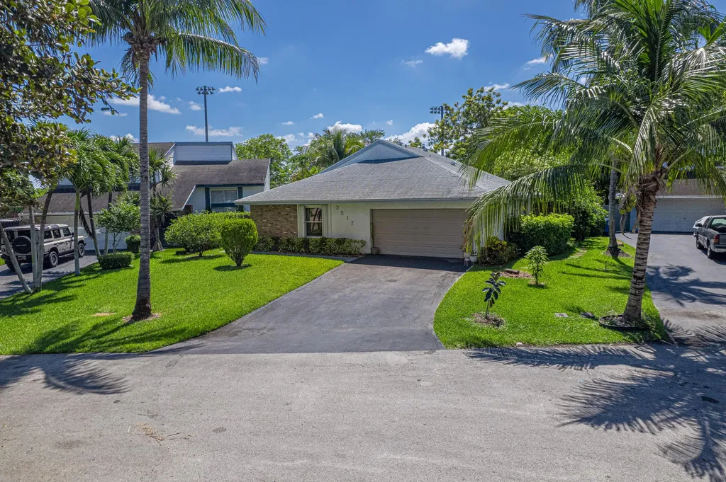 3517 NW 73rd Way NW Coral Springs FL 33065
