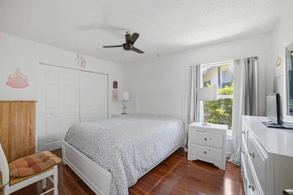 3517 NW 73rd Way NW Coral Springs FL 33065