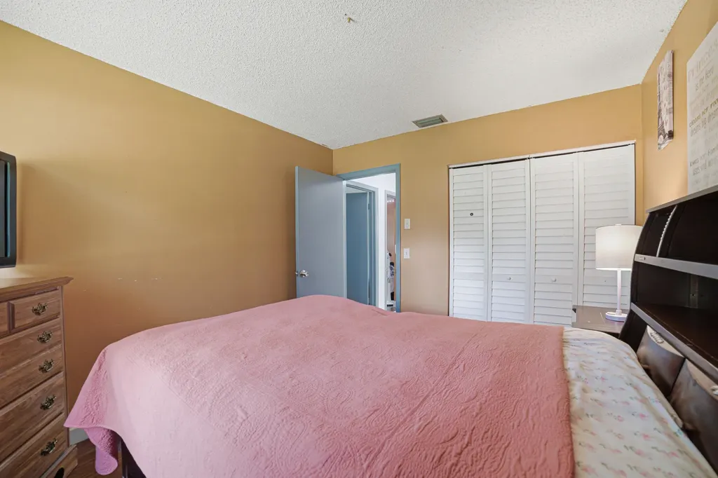 3517 NW 73rd Way NW Coral Springs FL 33065