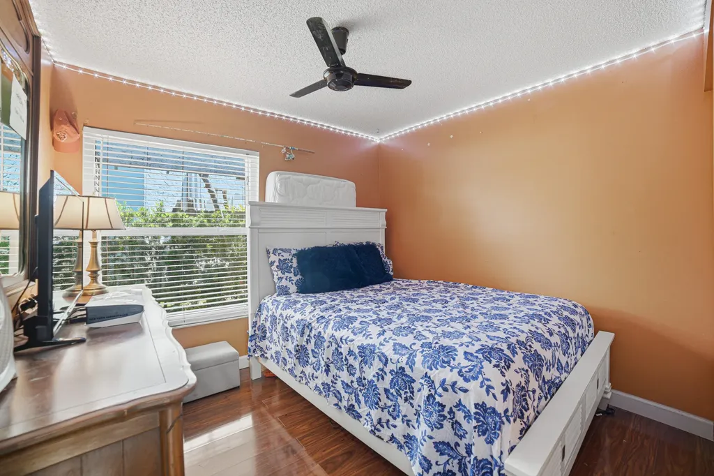 3517 NW 73rd Way NW Coral Springs FL 33065